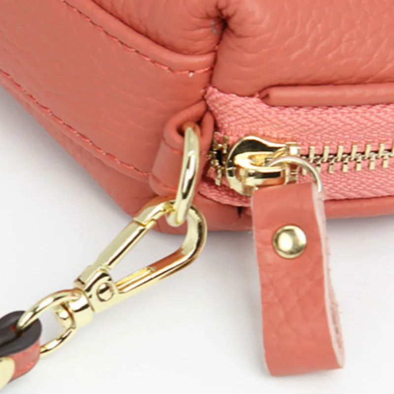 The First Layer of Cowhide New Ladies Leather Bill Bit Shell Bag Clutch Bag Car Stitching Zipper Wallet Purses
The First Layer of Cowhide New Ladies Leather Bill Bit Shell Bag Clutch Bag Car Stitching Zipper Wallet Purses
