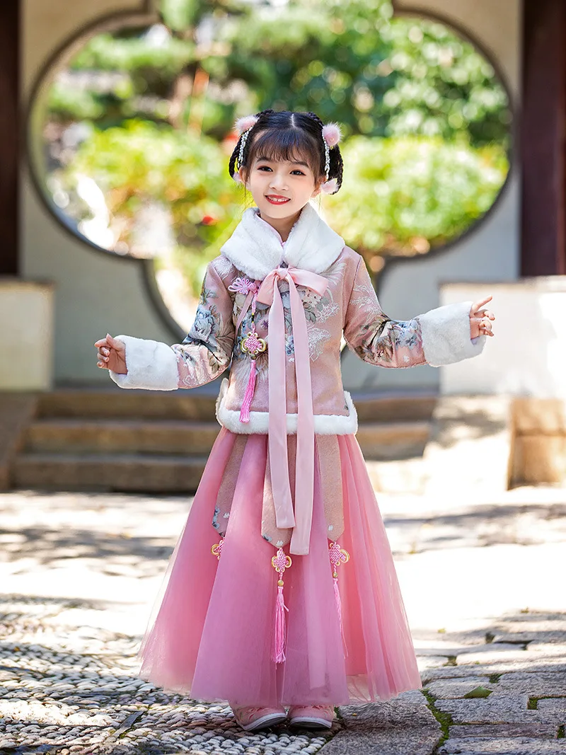 Autunm Winter New Kids New Year Dress Girls Qipao Chinese Traditional Thick And Quilted Thick Warm Children Cheongsam
Autunm Winter New Kids New Year Dress Girls Qipao Chinese Traditional Thick And Quilted Thick Warm Children Cheongsam