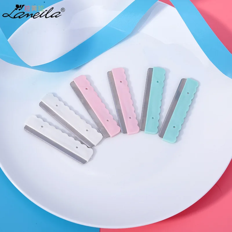 Только в том случае, 6 предметов, посылка бровей Ножи поставляется с футляром для хранения Нержавеющая сталь Красота работы A903
Только в том случае, 6 предметов, посылка бровей Ножи поставляется с футляром для хранения Нержавеющая сталь Красота работы A903