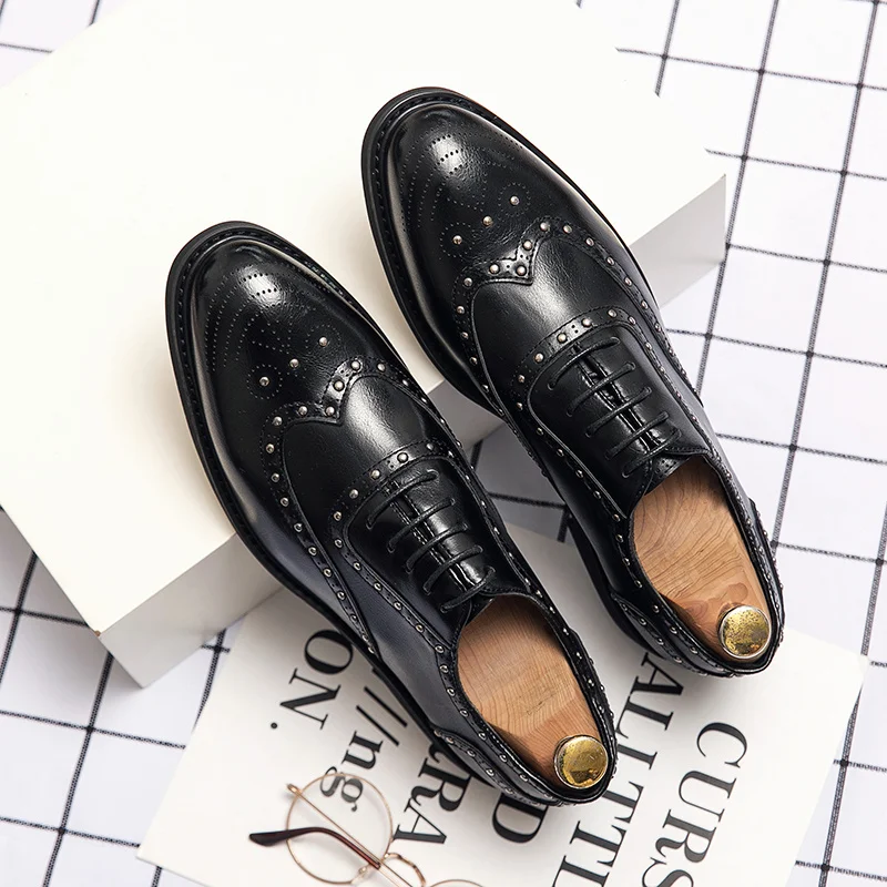 Brand Oxford British Style Formal Shoes Rivet Designer Men's Male Shoe Leather Man Moccasins For Men High Quality Luxury Bullock 
Brand Oxford British Style Formal Shoes Rivet Designer Men's Male Shoe Leather Man Moccasins For Men High Quality Luxury Bullock