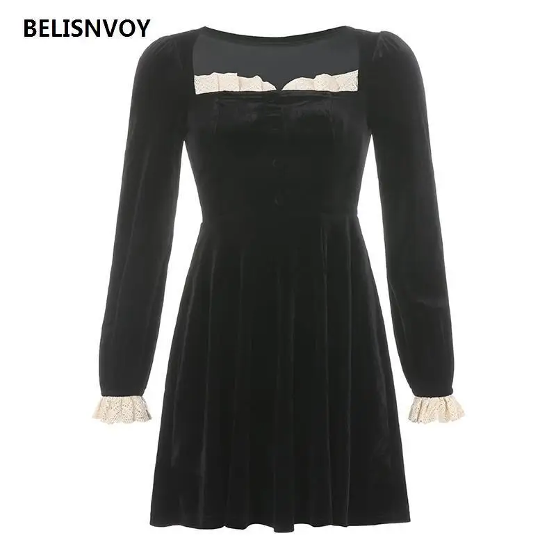 Velvet Vintage Mini Dresses Lace Patchwork Pleated Dress Gothic Square Collar With Lace Long Sleeve Party Dresses Women Clubwear
Velvet Vintage Mini Dresses Lace Patchwork Pleated Dress Gothic Square Collar With Lace Long Sleeve Party Dresses Women Clubwear