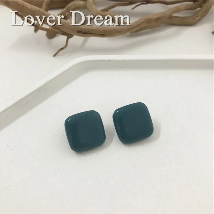 2020 New Korean Vintage Earrings For Women Color Square Earrings Geometric Small Earrings Fashion Jewelry
2020 New Korean Vintage Earrings For Women Color Square Earrings Geometric Small Earrings Fashion Jewelry