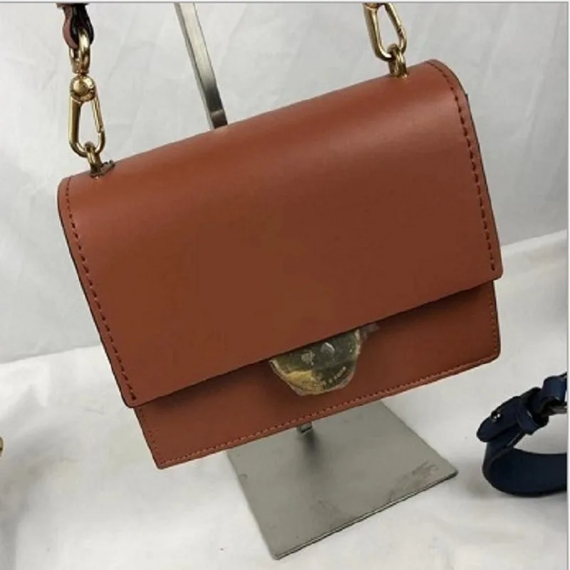 Small Buckle Bag 2020 New Style Korean-style Wide-Strap Square Sling Bag Hand Cross-body Single-shoulder Bag for Women
Small Buckle Bag 2020 New Style Korean-style Wide-Strap Square Sling Bag Hand Cross-body Single-shoulder Bag for Women