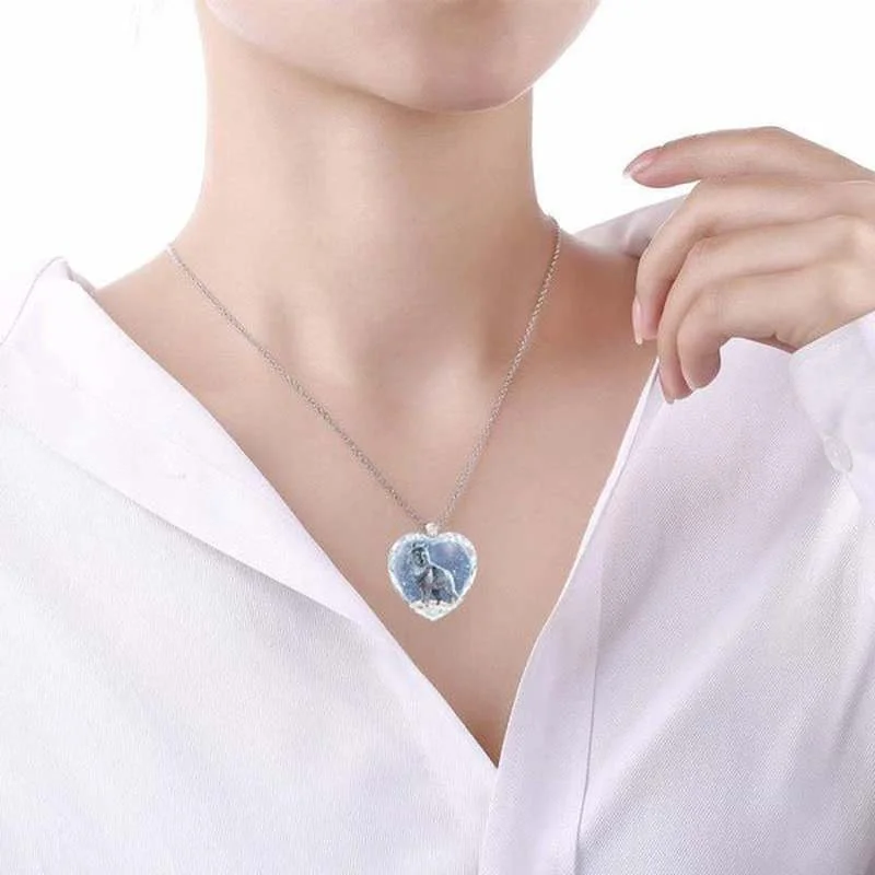2021 Trend New Ladies Clear Glass Crystal Snow Wolf Pattern Pendant Necklace Fashionable Metal Sliding Chain Jewelry Gift
2021 Trend New Ladies Clear Glass Crystal Snow Wolf Pattern Pendant Necklace Fashionable Metal Sliding Chain Jewelry Gift