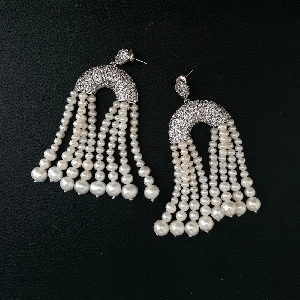 3.5" natural round White freshwater Pearl cubic zirconia micro pave silver color plated stud Earrings
3.5" natural round White freshwater Pearl cubic zirconia micro pave silver color plated stud Earrings
