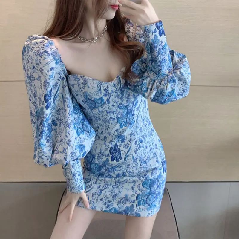 Sexy Blue Square Collar Print Long Sleeve Ladies Skinny Mini Dress 2021 Spring And Autumn Fashion Slim Low Cut Casual Dress
Sexy Blue Square Collar Print Long Sleeve Ladies Skinny Mini Dress 2021 Spring And Autumn Fashion Slim Low Cut Casual Dress