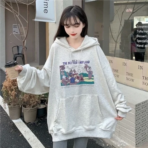 Женский свитер с капюшоном и мультяшным принтом
Женский свитер с капюшоном и мультяшным принтом