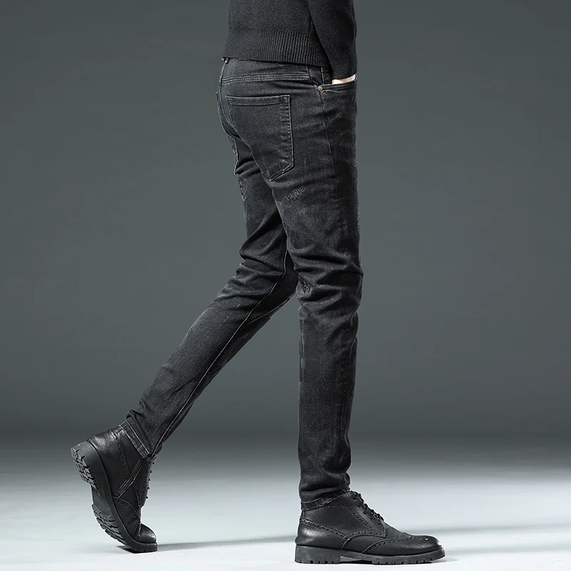 Men Luxury Designer Stretch Cotton Denim Jeans Young Men High Quality Embroidery Pattern Mid Waist Slim Fit Jean Pants
Men Luxury Designer Stretch Cotton Denim Jeans Young Men High Quality Embroidery Pattern Mid Waist Slim Fit Jean Pants