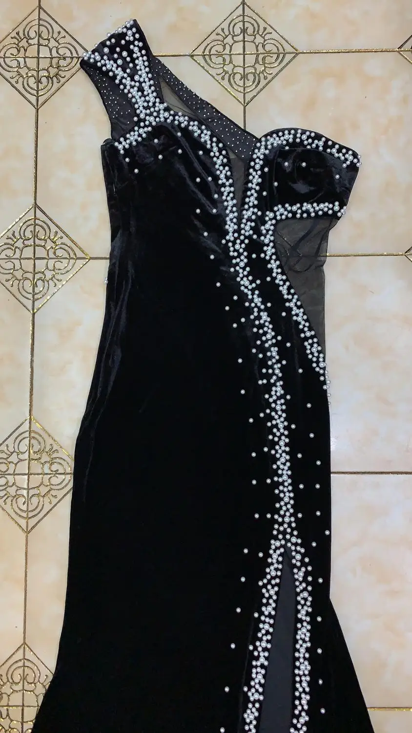 2020 new women Beading black One-Shoulder sleeveless Celebrity Sexy Bandage Evening Party Bodycon Dress
2020 new women Beading black One-Shoulder sleeveless Celebrity Sexy Bandage Evening Party Bodycon Dress