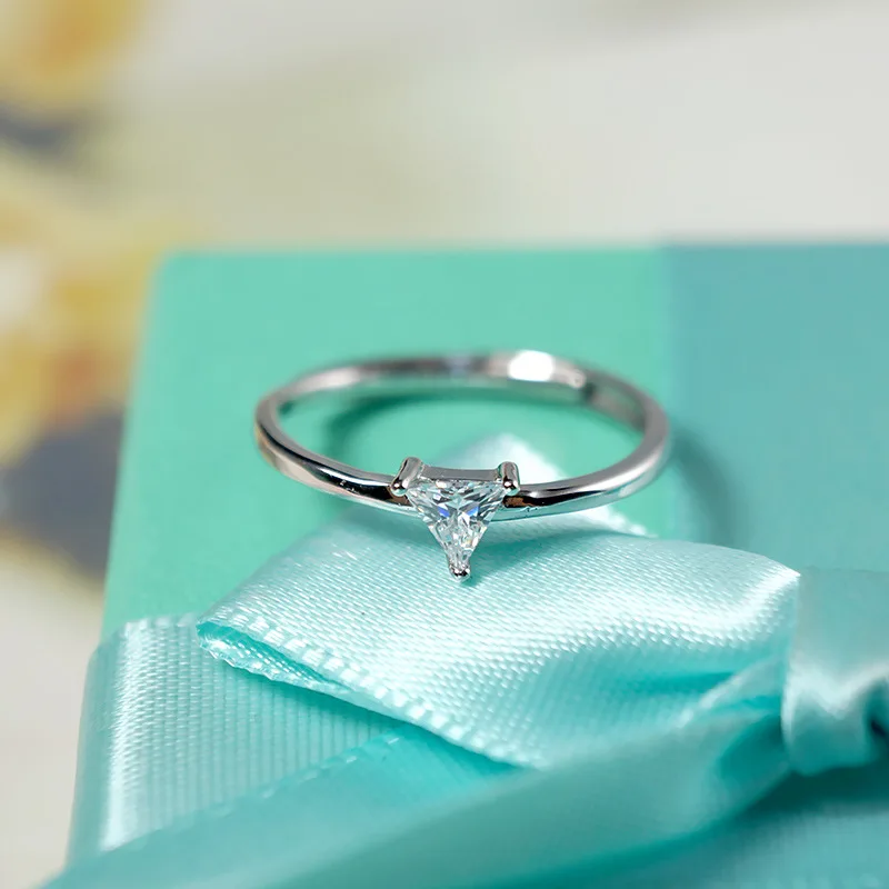 s925 sterling silver ring fashion creative geometric shape triangle inlaid zircon ring,girls jewelry,rings for women
s925 sterling silver ring fashion creative geometric shape triangle inlaid zircon ring,girls jewelry,rings for women
