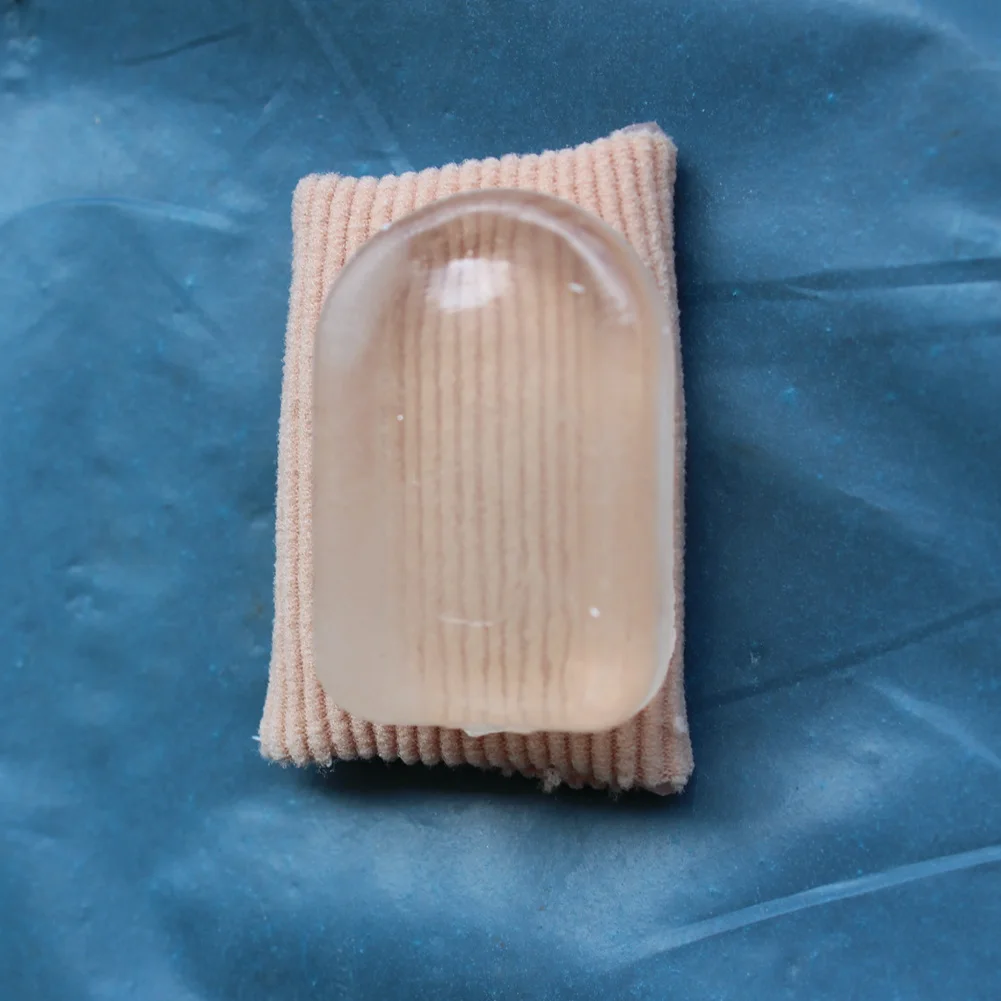 Thumb Adjuster Orthotics Soft Hallux Valgus Correction Pedicure Effective Toe Separator Silicone Bunion Brace Straightener
Thumb Adjuster Orthotics Soft Hallux Valgus Correction Pedicure Effective Toe Separator Silicone Bunion Brace Straightener