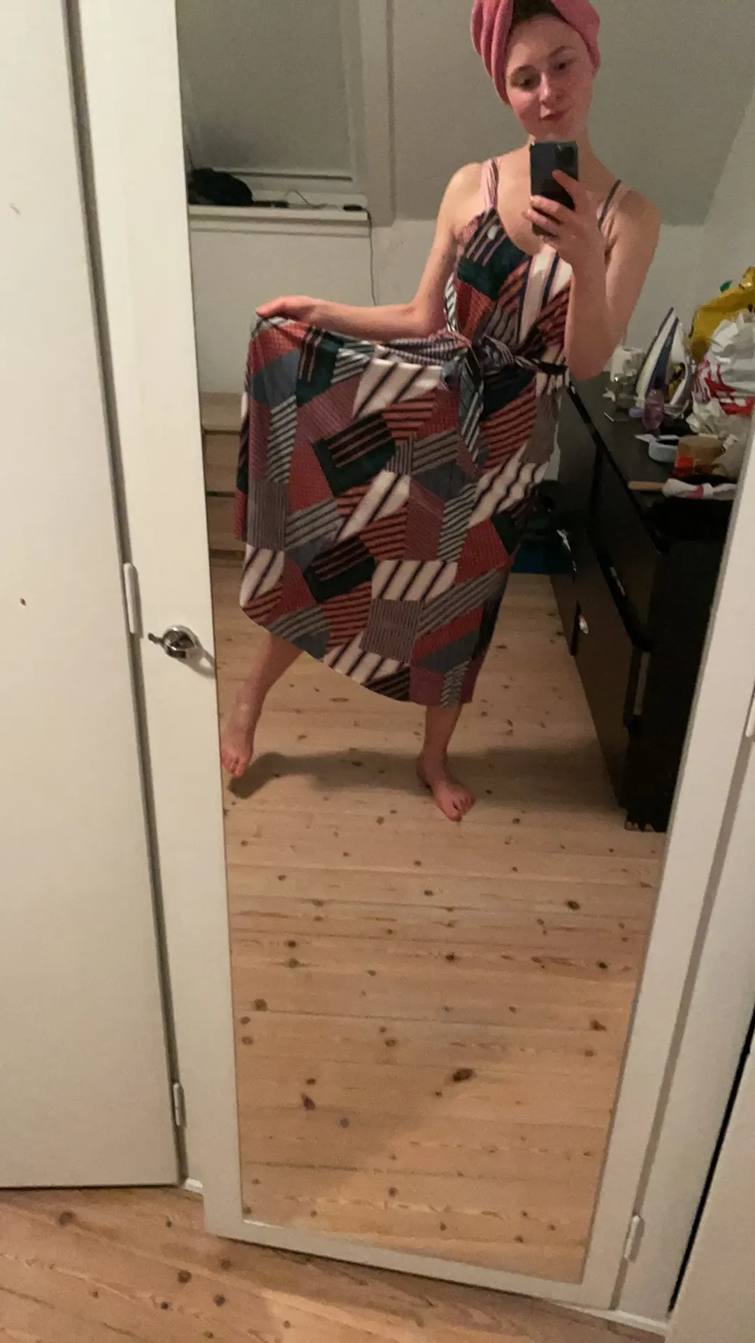 Women Retro Print Chiffon Dress New 2020 Summer Spaghetti Strap Sexy V-neck Beach Dresses Lady Boho With Belt Long Robe Vestido
Women Retro Print Chiffon Dress New 2020 Summer Spaghetti Strap Sexy V-neck Beach Dresses Lady Boho With Belt Long Robe Vestido