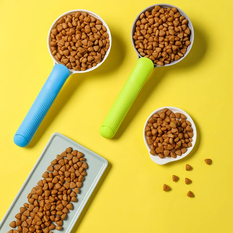 Pet supplies dog food shovel Two-color round pet food spoon Cat dual-use round spoon cat food spoon
Pet supplies dog food shovel Two-color round pet food spoon Cat dual-use round spoon cat food spoon