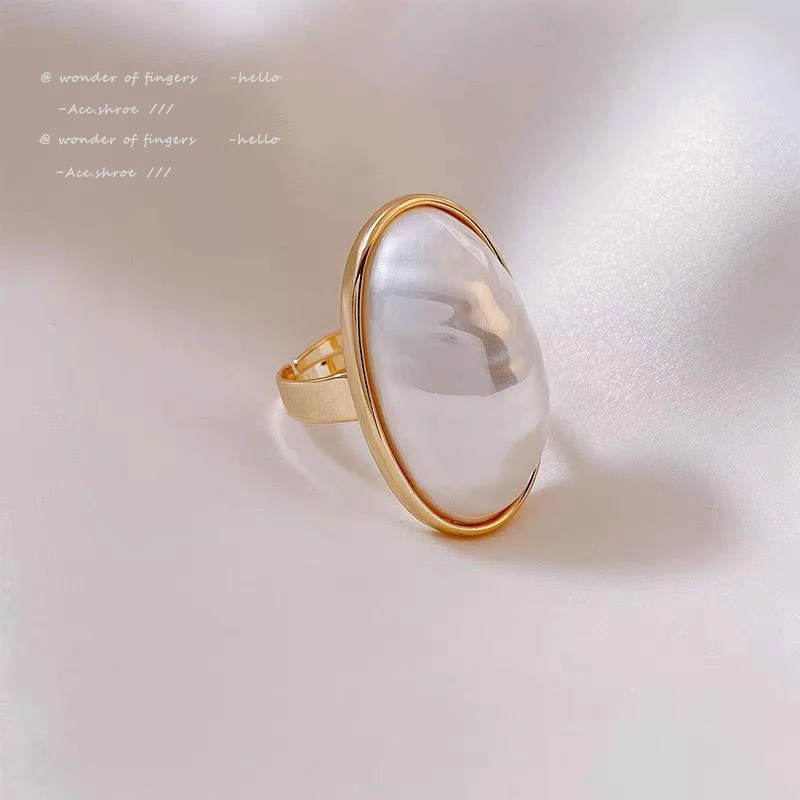 Gothic Exaggerated Large Oval Pearl Metal Rings For Woman Korean Fashion Jewelry Party Girls Unusual Accessories On The Fingers
Gothic Exaggerated Large Oval Pearl Metal Rings For Woman Korean Fashion Jewelry Party Girls Unusual Accessories On The Fingers