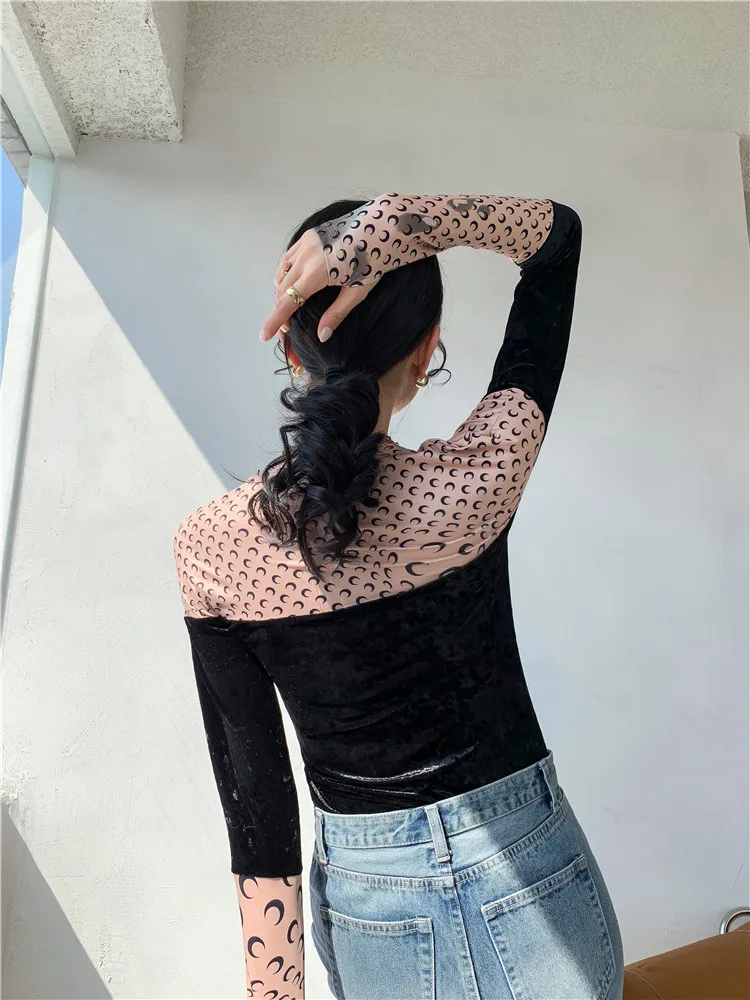 Hit Color Moon Print Stitching T-shirt Women New Velvet Chic Stretch Slim Bottoming Tees Long-sleeved T-shirt Female Tops
Hit Color Moon Print Stitching T-shirt Women New Velvet Chic Stretch Slim Bottoming Tees Long-sleeved T-shirt Female Tops