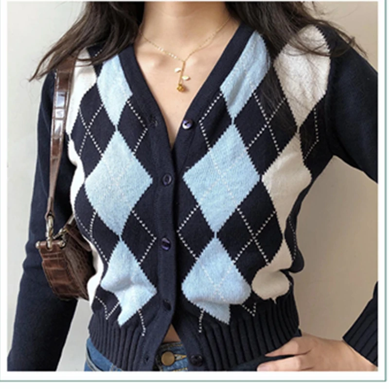 Vintage Sweater Sweater Women Winter V Neck Plaid Cardigan Coreen Style Femme Knitted Cardigan Button-Down Cardigan Crop Top
Vintage Sweater Sweater Women Winter V Neck Plaid Cardigan Coreen Style Femme Knitted Cardigan Button-Down Cardigan Crop Top