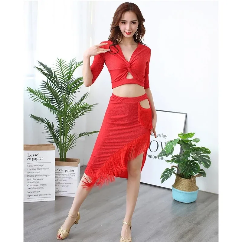 New Stage Performance Competition Cllothes Women Sexy Tassel Dance Dress Half Sleeves Samba Costume Set 2 Pieces Top And Skirt
New Stage Performance Competition Cllothes Women Sexy Tassel Dance Dress Half Sleeves Samba Costume Set 2 Pieces Top And Skirt