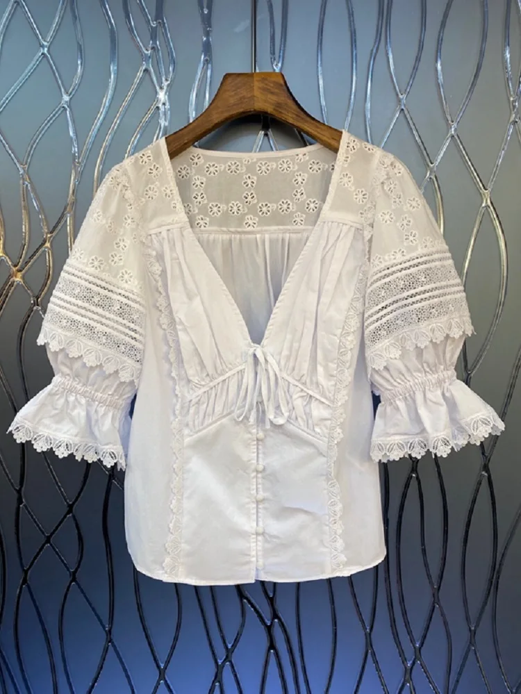 100%Cotton Tops 2021 Autumn Fashion Blouses Women Sexy V-Neck Lace Embroidery Patchwork 3/4 Sleeve Casual White Tops Shirt
100%Cotton Tops 2021 Autumn Fashion Blouses Women Sexy V-Neck Lace Embroidery Patchwork 3/4 Sleeve Casual White Tops Shirt