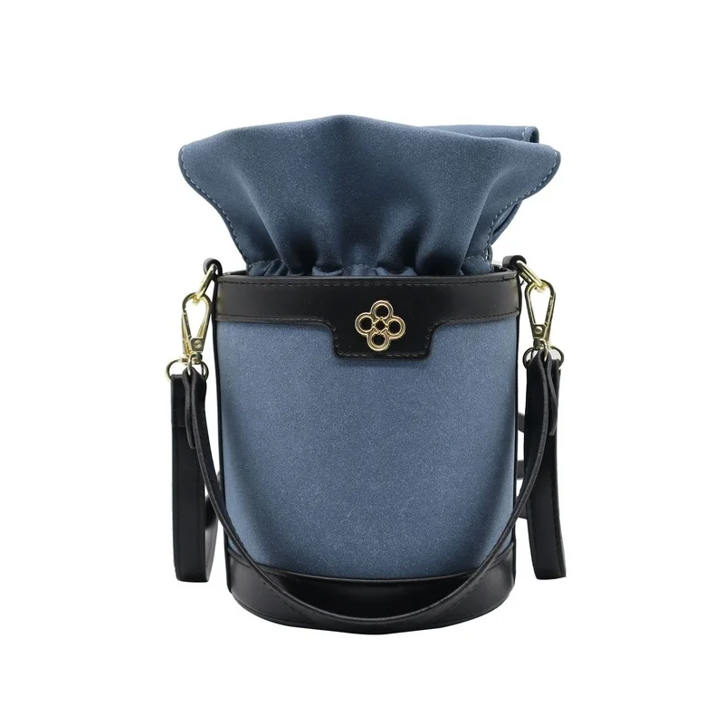 High Quality Ladies Drawstring Shoulder Messenger Bag 2021 New Autumn Solid Color Popular Frosted Leather Bucket Bag Female Bag
High Quality Ladies Drawstring Shoulder Messenger Bag 2021 New Autumn Solid Color Popular Frosted Leather Bucket Bag Female Bag
