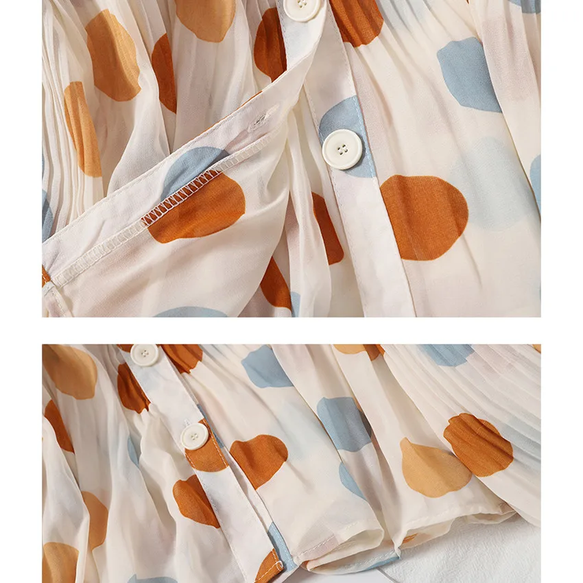 2021 Korean Fashion Casual Shirt Batwing Sleeve Polk Dot Print Chiffon Blouse Women Tops And Blouses Loose Blusa Feminina
2021 Korean Fashion Casual Shirt Batwing Sleeve Polk Dot Print Chiffon Blouse Women Tops And Blouses Loose Blusa Feminina
