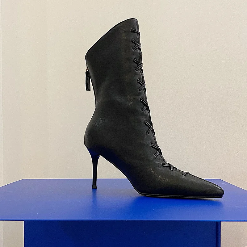 2020 уникальный дизайн; Ботильоны из натуральной кожи; Женские ботинки с заостренным носком, модные ботинки 7,5 см обувь на высоком каблуке; Нов...
2020 уникальный дизайн; Ботильоны из натуральной кожи; Женские ботинки с заостренным носком, модные ботинки 7,5 см обувь на высоком каблуке; Нов...