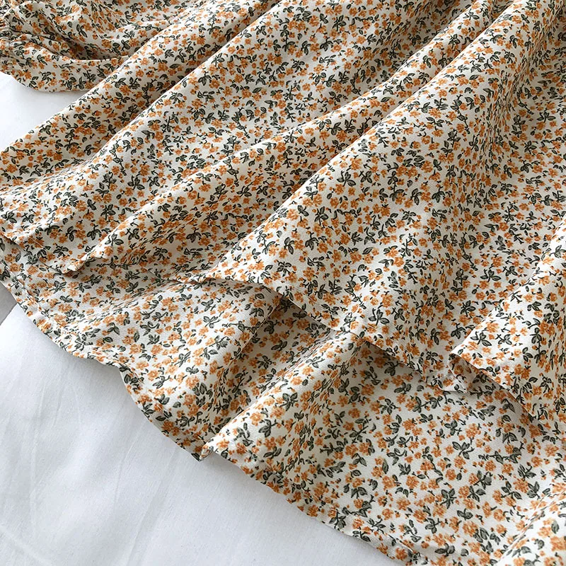 KUSAHIKI Vintage Floral Doll Shirt Causal Korean Puff Sleeve Blouses Spring New Sweet Blusas Mujer De Moda 2021 Verano 6G189
KUSAHIKI Vintage Floral Doll Shirt Causal Korean Puff Sleeve Blouses Spring New Sweet Blusas Mujer De Moda 2021 Verano 6G189