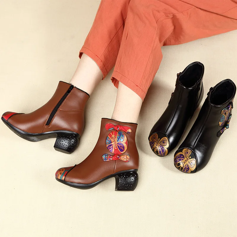 Женские винтажные сапоги до середины икры, мотоциклетные сапоги с подкладкой из натурального плюша и меховой подкладкой, Осень-зима 2021
Женские винтажные сапоги до середины икры, мотоциклетные сапоги с подкладкой из натурального плюша и меховой подкладкой, Осень-зима 2021