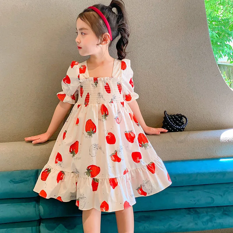 Girls Retro Square Neck Dress 2021 Summer Children Chiffon Strawberry Dress Baby Girls Loose Casual Princess Dresses
Girls Retro Square Neck Dress 2021 Summer Children Chiffon Strawberry Dress Baby Girls Loose Casual Princess Dresses