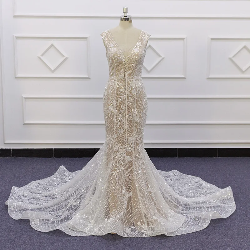 Блестящее свадебное платье Molanda с V-образным вырезом, аппликацией русалки, открытой спиной, свадебное платье, свадебное платье 19001
Блестящее свадебное платье Molanda с V-образным вырезом, аппликацией русалки, открытой спиной, свадебное платье, свадебное платье 19001