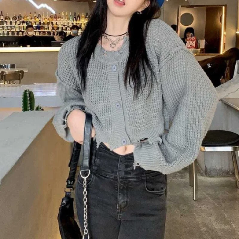 Deeptown Korean Style Solid Knitted Cropped Cardigan Sweater Women Grunge Fashion Oversize Grey Long Sleeve Jumper Female Autumn
Deeptown Korean Style Solid Knitted Cropped Cardigan Sweater Women Grunge Fashion Oversize Grey Long Sleeve Jumper Female Autumn