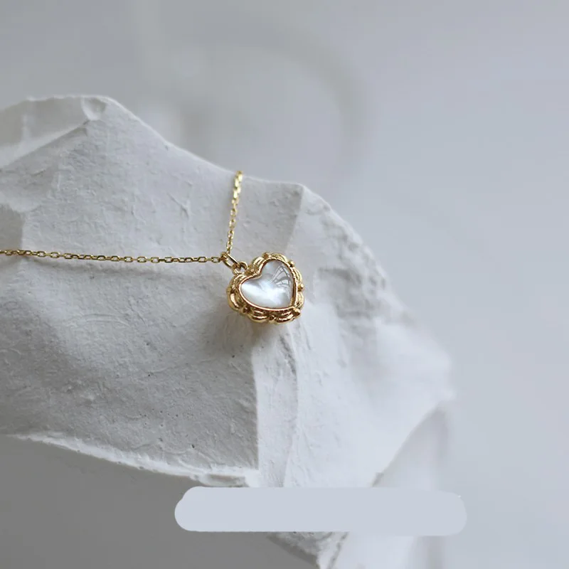 2022 New Fashion Women Temperament Shell Heart Pendant Necklace Women Sexy Party Titanium Steel Clavicle Chain Necklace Jewerly
2022 New Fashion Women Temperament Shell Heart Pendant Necklace Women Sexy Party Titanium Steel Clavicle Chain Necklace Jewerly