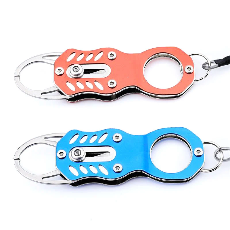 Fish Grip Outdoor Portable Slot Tackle Tools Fish Lip Clip Folding Gripper Ultra Light Weight With Retention Rope 
Fish Grip Outdoor Portable Slot Tackle Tools Fish Lip Clip Folding Gripper Ultra Light Weight With Retention Rope
