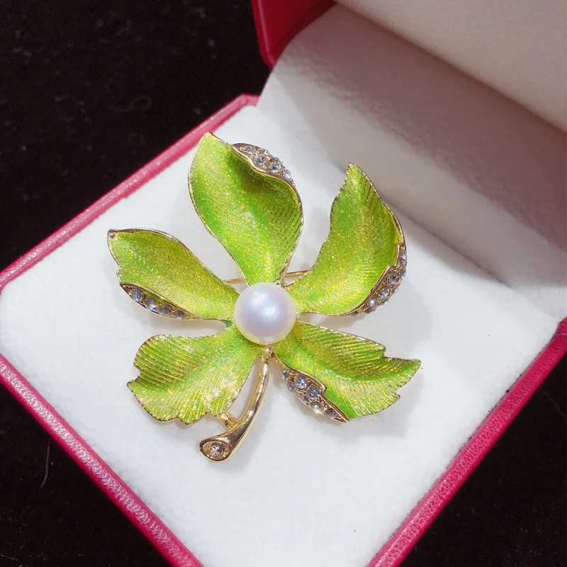 Natural freshwater pearl brooch, frosted maple leaf, brooch, gifts, finished products, wholesale
Natural freshwater pearl brooch, frosted maple leaf, brooch, gifts, finished products, wholesale