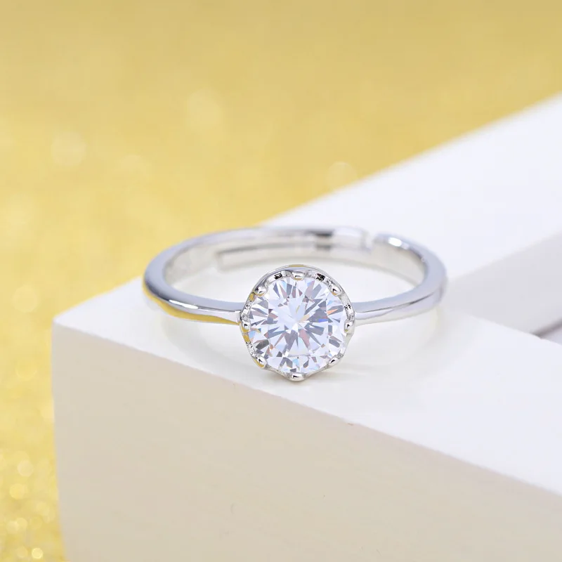 ModaOne Lovers Wedding Rings Anillos Women 925 Sterling Silver Solitaire Zircon Crown Opening Bridal Rings Anel (20mm)
ModaOne Lovers Wedding Rings Anillos Women 925 Sterling Silver Solitaire Zircon Crown Opening Bridal Rings Anel (20mm)