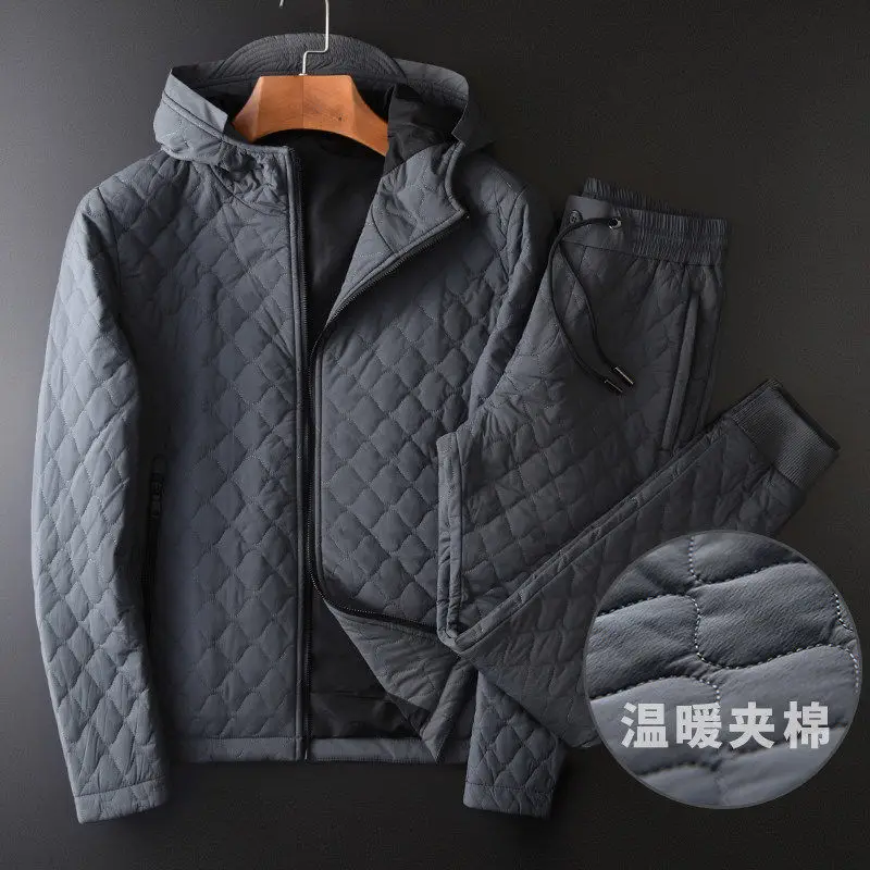 Thick knitted fabric casual sports suit men's self-cultivation fashion trend laminating printing stand-up collar sweater jacket
Thick knitted fabric casual sports suit men's self-cultivation fashion trend laminating printing stand-up collar sweater jacket