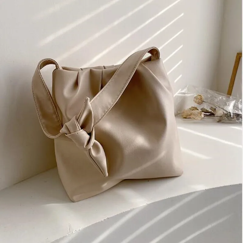 2020 Spring Female Brand Leather Handbag High Quality Bags Lady Shoulder Bags Casual Vintage New Handbags For Women
2020 Spring Female Brand Leather Handbag High Quality Bags Lady Shoulder Bags Casual Vintage New Handbags For Women