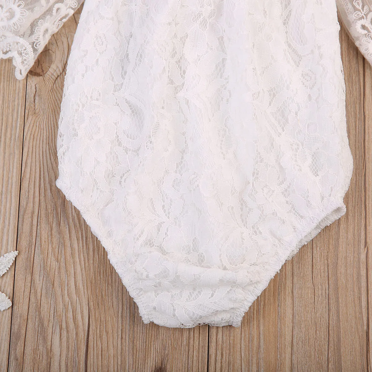Baby Girl Fashion White Lace Bodysuit Jumpsuits 0-12M Newborn Infant Summer Casual Off Shoulder Romper Sunsuit Outfits 2021 New
Baby Girl Fashion White Lace Bodysuit Jumpsuits 0-12M Newborn Infant Summer Casual Off Shoulder Romper Sunsuit Outfits 2021 New
