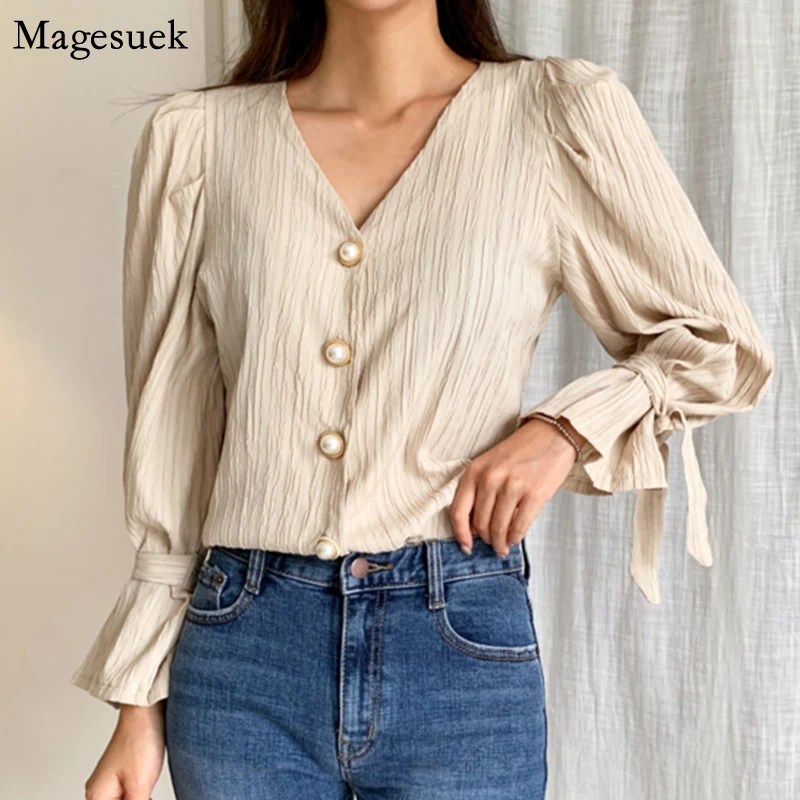 Женская хлопковая рубашка, с пышными рукавами, с V-образным вырезом, приталенная плиссированная блузка, Свободный Повседневный Кардиган, 2021,...
Женская хлопковая рубашка, с пышными рукавами, с V-образным вырезом, приталенная плиссированная блузка, Свободный Повседневный Кардиган, 2021,...