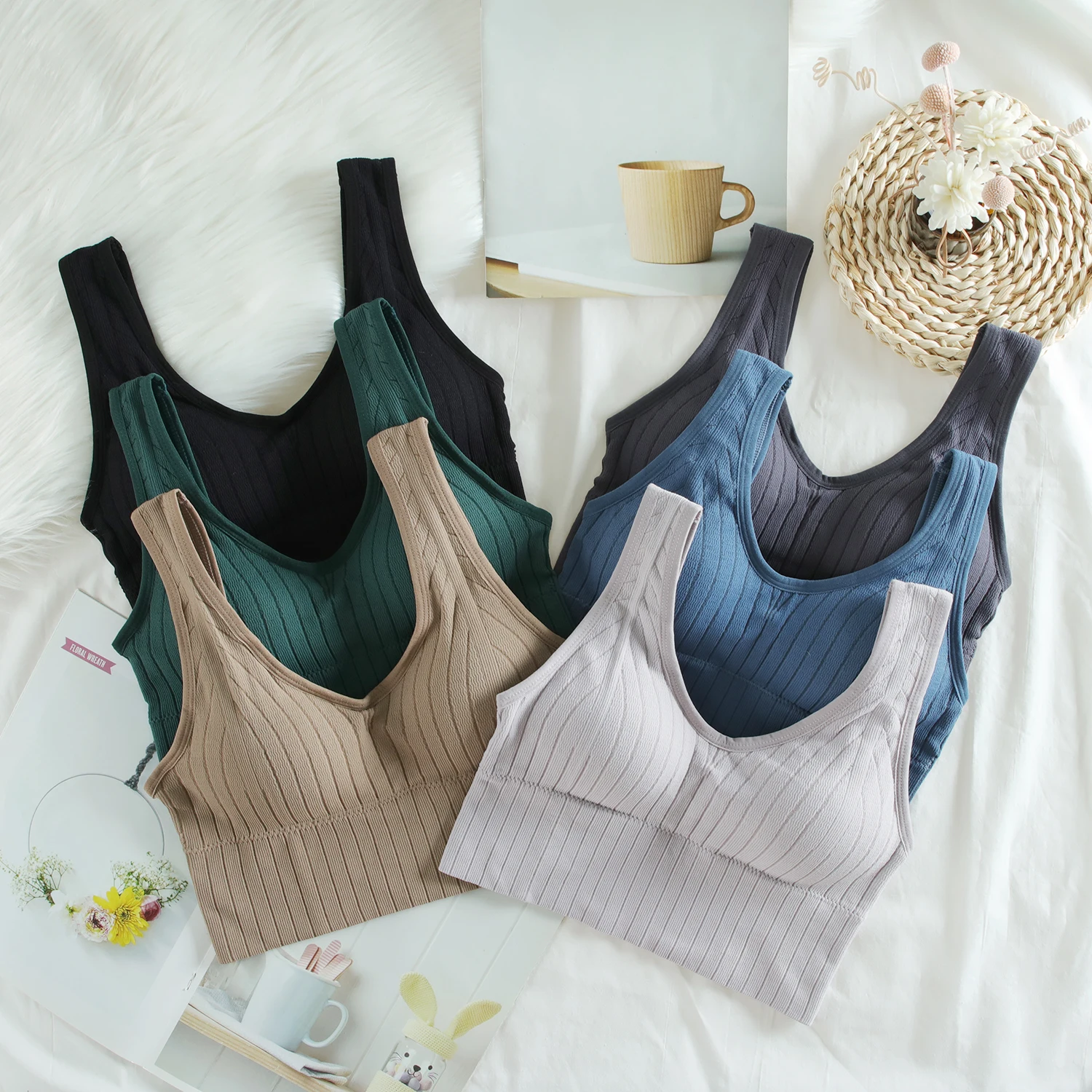 Women Seamless Sports Crop Top Sexy Bra Tube Tops Home Base Tank Sleeveless Camis Lingerie Underwear Corset Tops To Wear Out
Women Seamless Sports Crop Top Sexy Bra Tube Tops Home Base Tank Sleeveless Camis Lingerie Underwear Corset Tops To Wear Out
