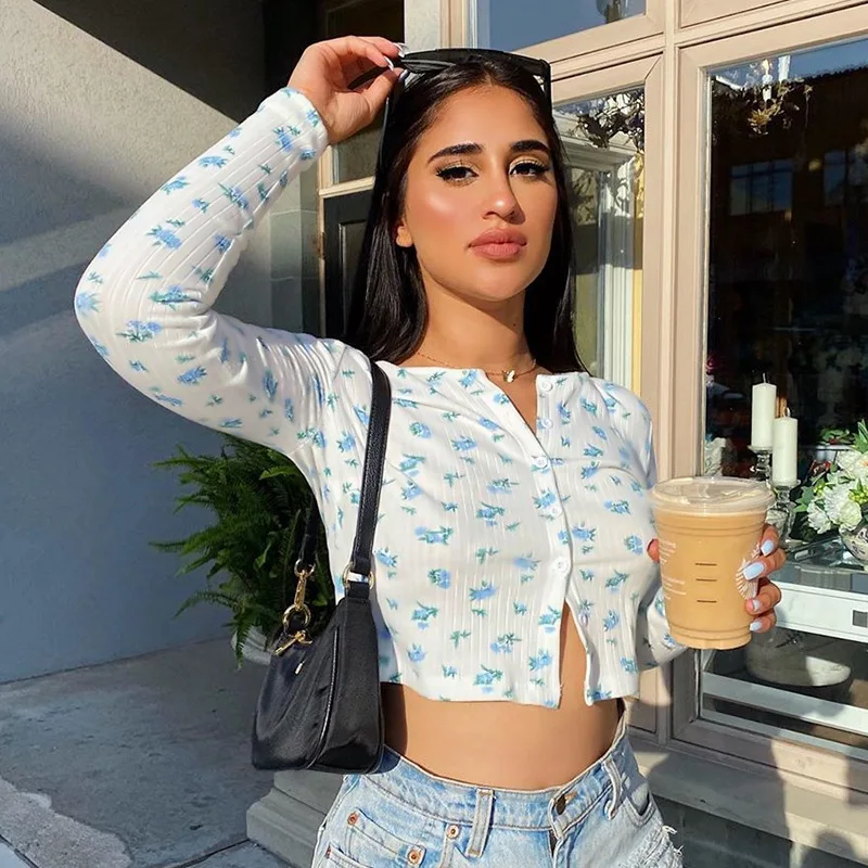 Women's Blouse 2020 Hot Outer Wear Fashionable Slim Slim Temperament Small Floral Long-sleeved Cardigan 
Women's Blouse 2020 Hot Outer Wear Fashionable Slim Slim Temperament Small Floral Long-sleeved Cardigan