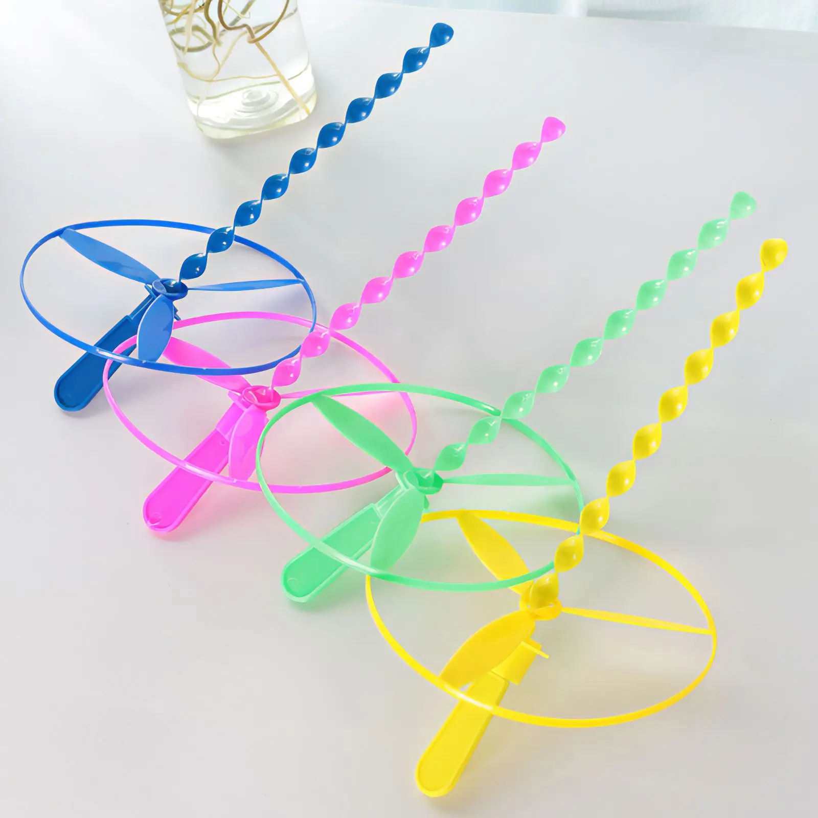 40pcs/set Twisty Flying Saucers Assorted Colors Helicopters Kids Toys Gifts Copter Drangonfly Toy for Children Adults Outdoor
40pcs/set Twisty Flying Saucers Assorted Colors Helicopters Kids Toys Gifts Copter Drangonfly Toy for Children Adults Outdoor