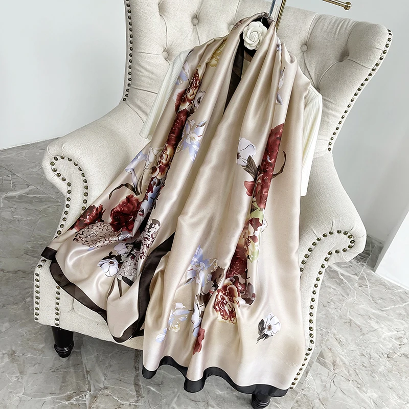 2021 Women Silk Winter Scarf Luxury Design Print Lady Beach Shawl Scarves Fashion Smooth Foulard Female Hijab
2021 Women Silk Winter Scarf Luxury Design Print Lady Beach Shawl Scarves Fashion Smooth Foulard Female Hijab