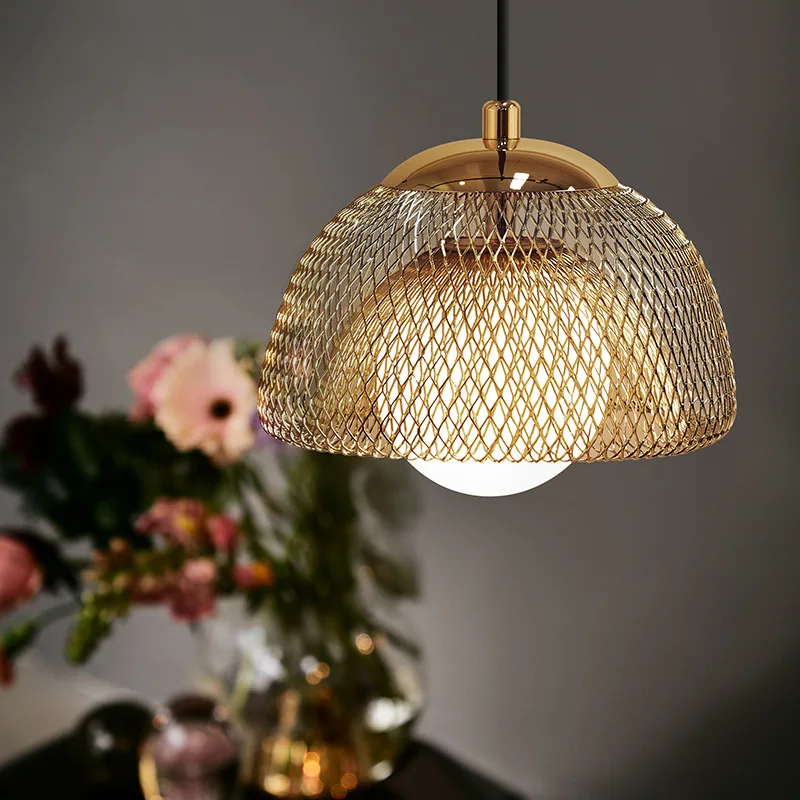 Металлический подвесной светильник в скандинавском стиле, роскошная креативная лампа в стиле ins для окон, ресторана, спальни, прикроватного...
Металлический подвесной светильник в скандинавском стиле, роскошная креативная лампа в стиле ins для окон, ресторана, спальни, прикроватного...