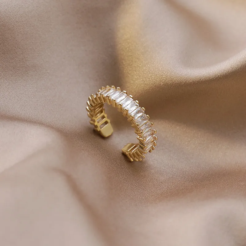 2021 New Simple Temperament Geometric Zircon Opening Finger Ring For Women Elegant Wedding Party Jewelry 
2021 New Simple Temperament Geometric Zircon Opening Finger Ring For Women Elegant Wedding Party Jewelry