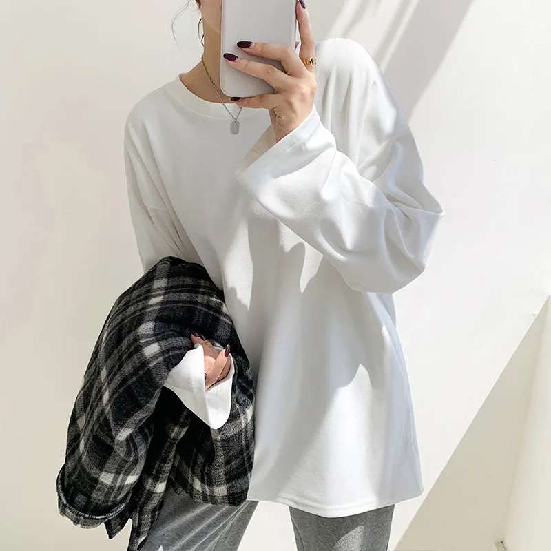 Fashion White Shirts Women Velvet Long Sleeve O-neck Basic Loose Solid Casual Spring Autumn Harajuku Oversize T-shirt Black Tops
Fashion White Shirts Women Velvet Long Sleeve O-neck Basic Loose Solid Casual Spring Autumn Harajuku Oversize T-shirt Black Tops