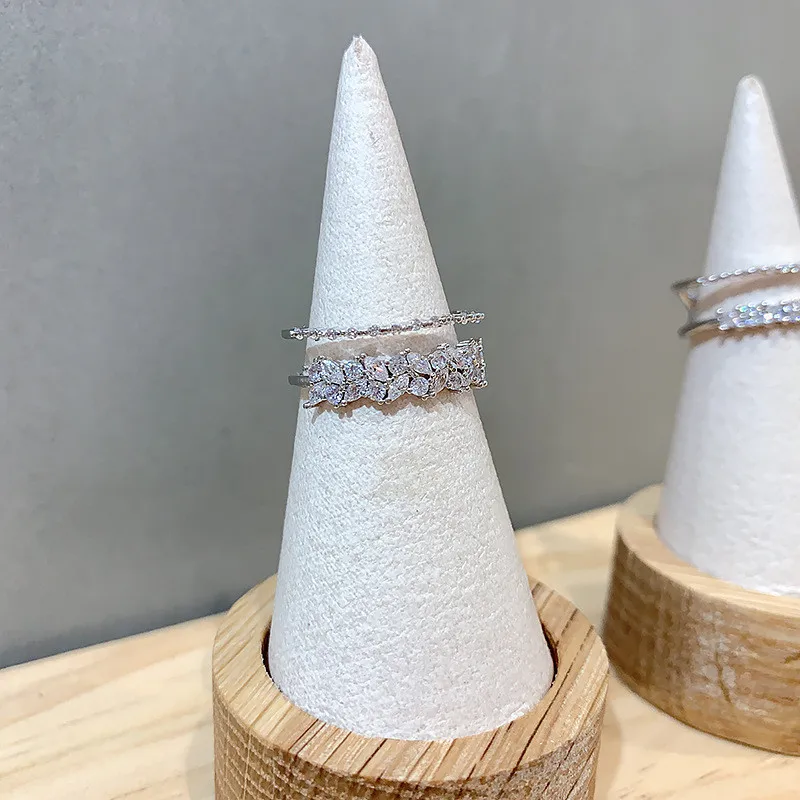 Korean Version Of The New Fashion Popular Ring Index Finger Ring Personalized Fashion Ring Female Jewelry Opening Adjustable
Korean Version Of The New Fashion Popular Ring Index Finger Ring Personalized Fashion Ring Female Jewelry Opening Adjustable