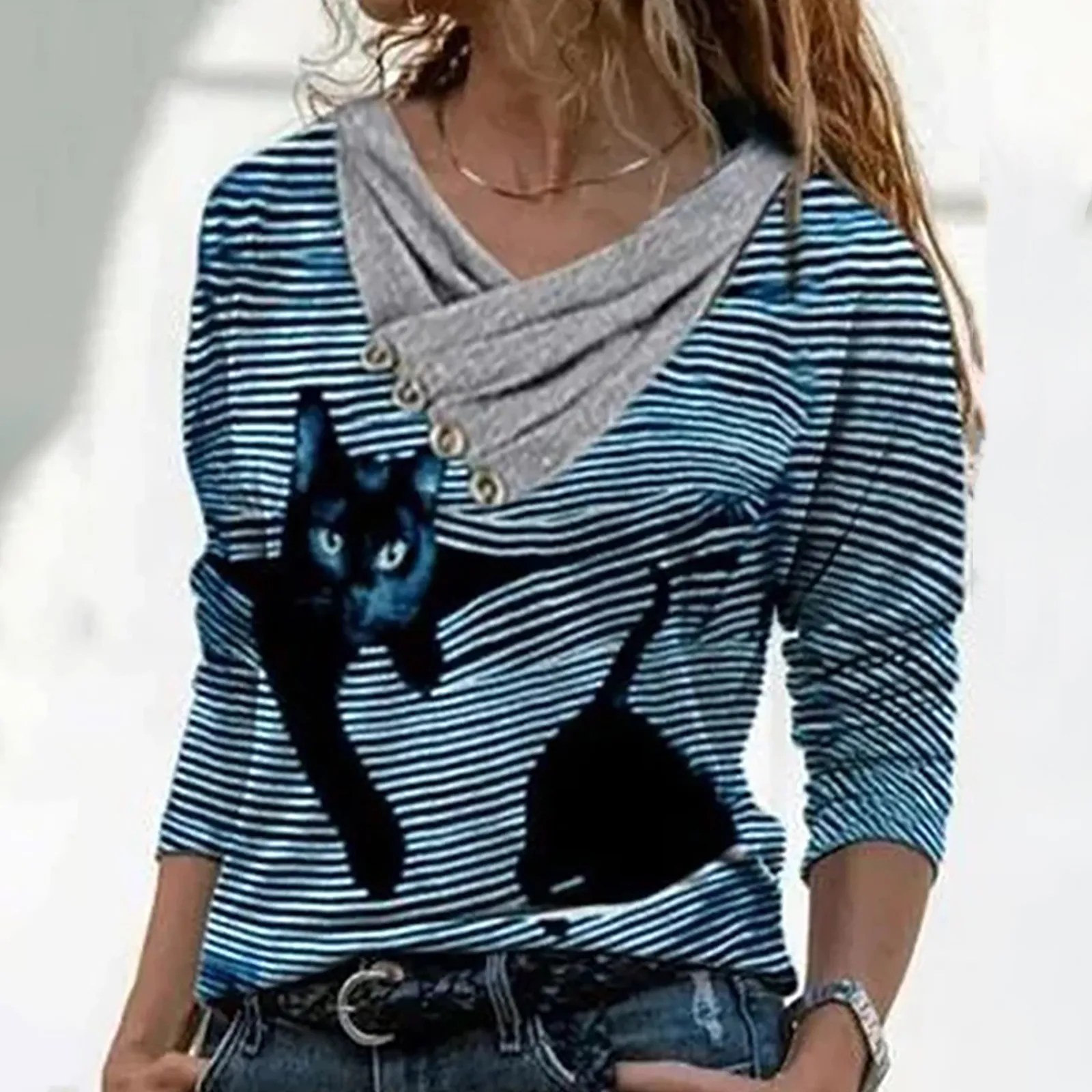 2021 New Fashion Top Women Casual Tops Cross V-neck Buttons Printing Long Sleeve Sweaters Blouse 
2021 New Fashion Top Women Casual Tops Cross V-neck Buttons Printing Long Sleeve Sweaters Blouse