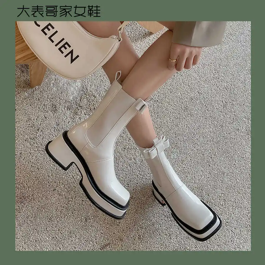 2021 Autumn and Winter New Square Toe Chunky Heel Short Celebrity Same Style Platform Martin Boots Smoke Tube Single for Women
2021 Autumn and Winter New Square Toe Chunky Heel Short Celebrity Same Style Platform Martin Boots Smoke Tube Single for Women