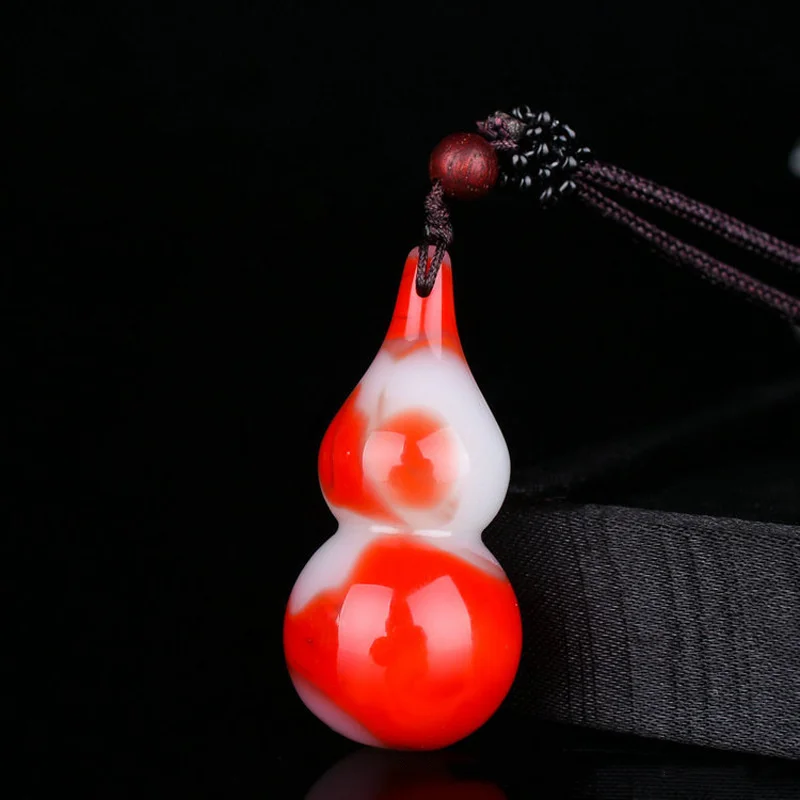 Natural Blood Red Hand-carved Gourd Jade Pendant Fashion Boutique Jewelry Men and Women Necklace Gift Accessories
Natural Blood Red Hand-carved Gourd Jade Pendant Fashion Boutique Jewelry Men and Women Necklace Gift Accessories