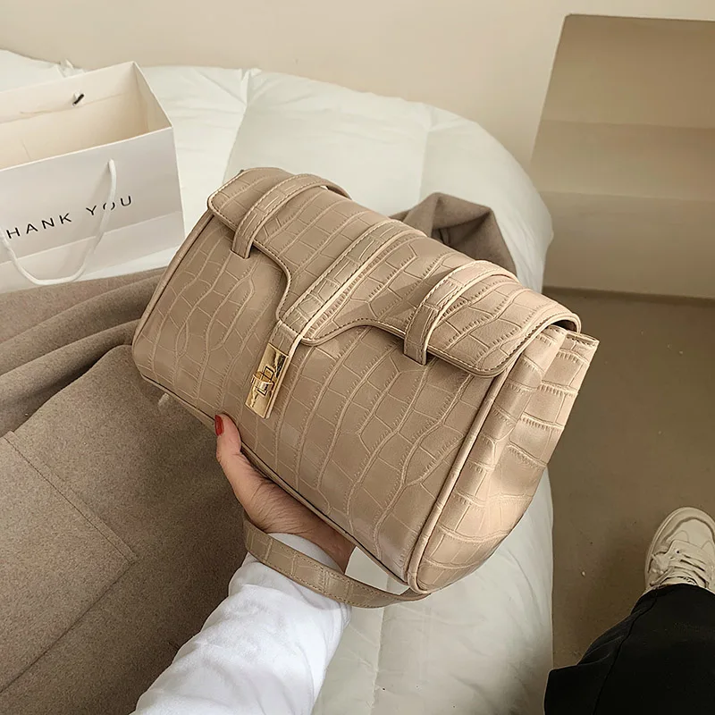 Toposhine Emboss Stone Pattern Leather Women Shoulder Hand Bag Simple Design PU Big Tote Girls Handbag Fashion Cross Body Bag
Toposhine Emboss Stone Pattern Leather Women Shoulder Hand Bag Simple Design PU Big Tote Girls Handbag Fashion Cross Body Bag